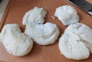 新鲜猴头菇的食用方法,新鲜白色的猴头菇的吃法和注意图11