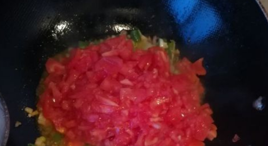 制作番茄汤料的操作要点,番茄火锅汤底的做法图5