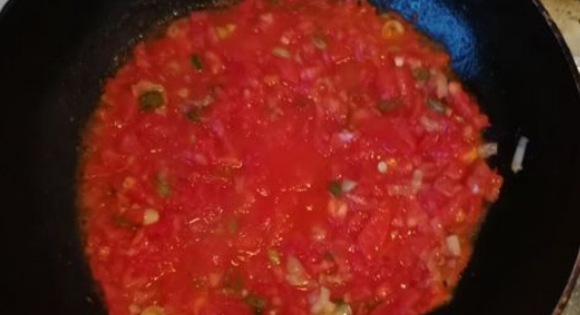 制作番茄汤料的操作要点,番茄火锅汤底的做法图6