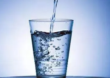 矿化水与纯净水的区别,纯净水和净化水有什么区别图1
