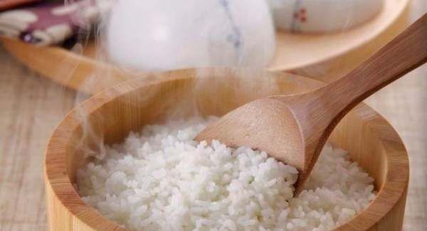 米饭怎么蒸好吃又香,怎样蒸米饭更好吃窍门图1