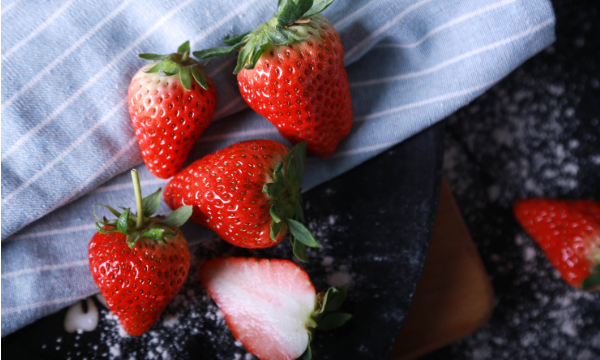草莓存放需要放冰箱,草莓能放冰箱里冷藏 保鲜几天图2