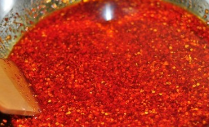 怎么让辣椒油变得超红,如何让红油更红图2