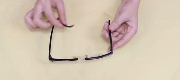 眼镜框用什么胶水可以粘上去,眼镜框坏了用什么粘图1
