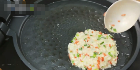 米饭饼的简单做法,胡萝卜糯米饼做法图10