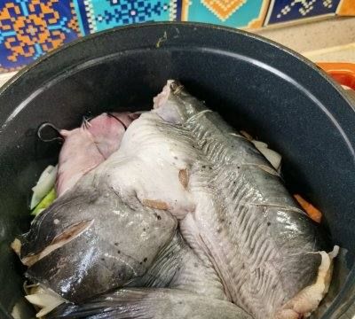 清江鱼的鱼头怎么吃,清炖鱼头汤的做法图4