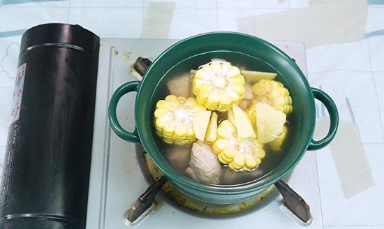 玉米排骨怎么做,怎么煮玉米排骨汤好喝图3