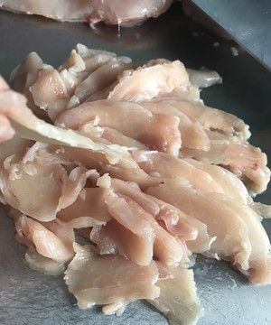 腌鸡胸肉的腌制方法,腌鸡胸肉方法怎么腌鸡胸肉图1