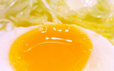 流黄蛋对身体有害,荷包蛋流心能不能吃