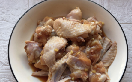鸡怎么炒好吃又简单家常的,家庭炒鸡肉的简单做法窍门