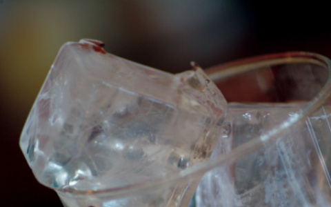如何冻出透明的冰块,如何冻透明的冰