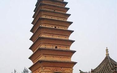 佛教建筑是以塔庙为主,魏晋南北朝时期佛教建筑兴盛形成了石窟